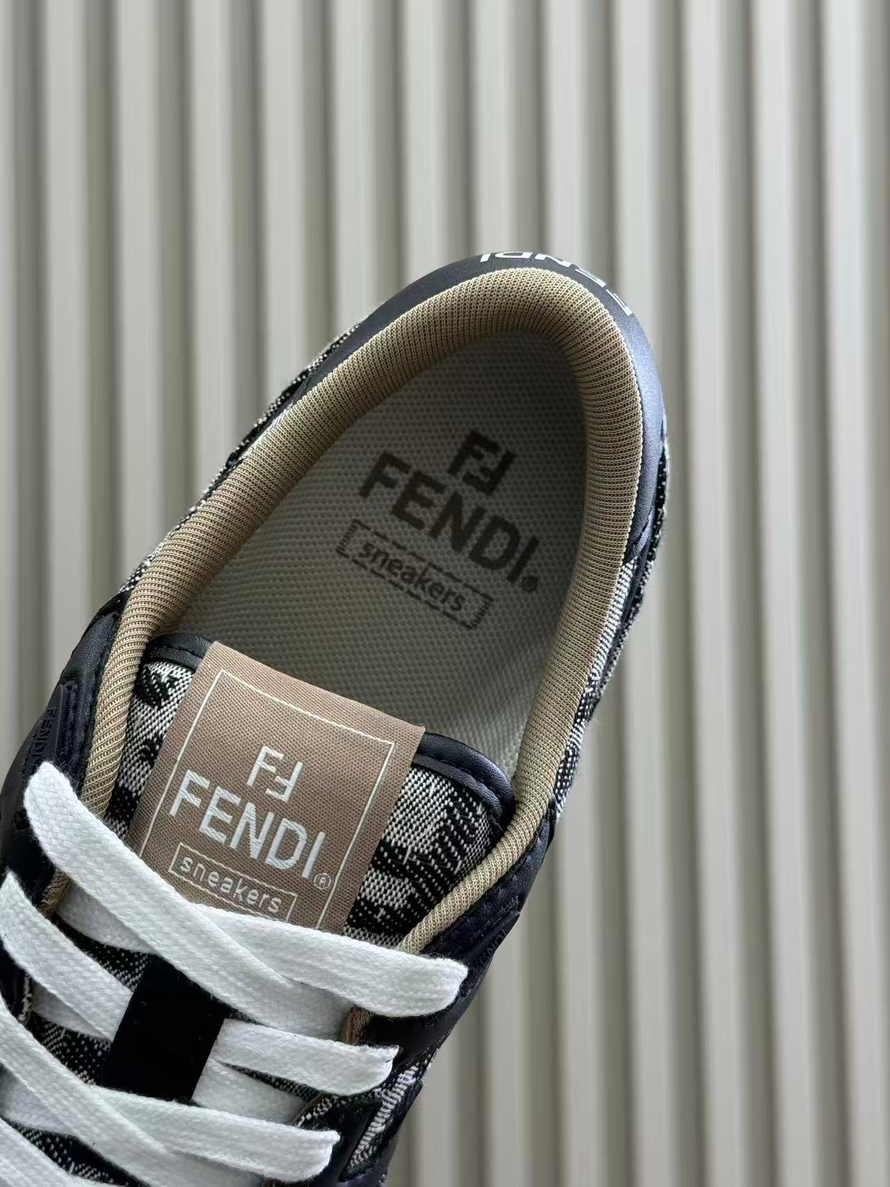 Fendi フェンディ マッチ スニーカー