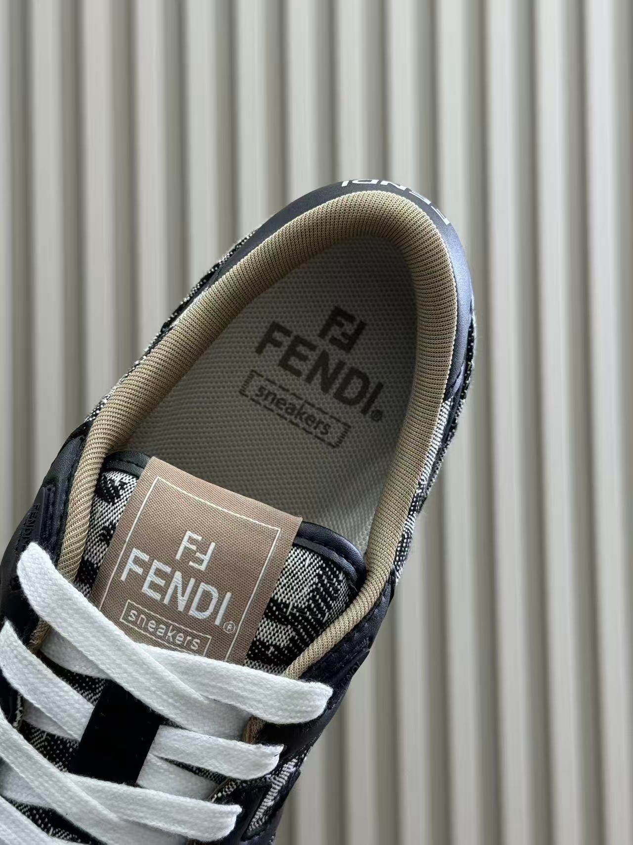 Fendi フェンディ マッチ スニーカー