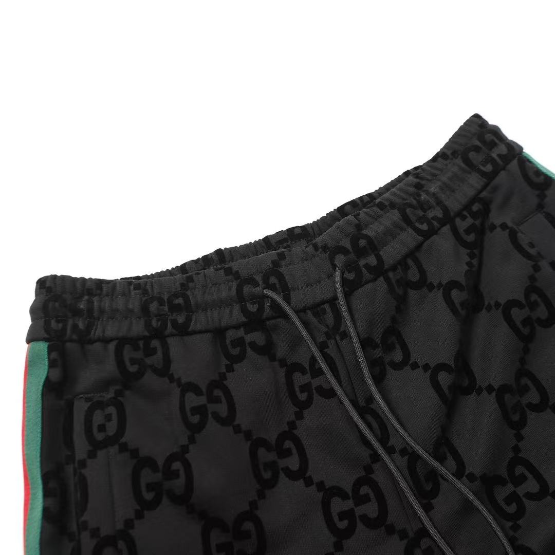 GUCCI ウェブ ストライプ付き ジャンボGG ジョギングパンツ