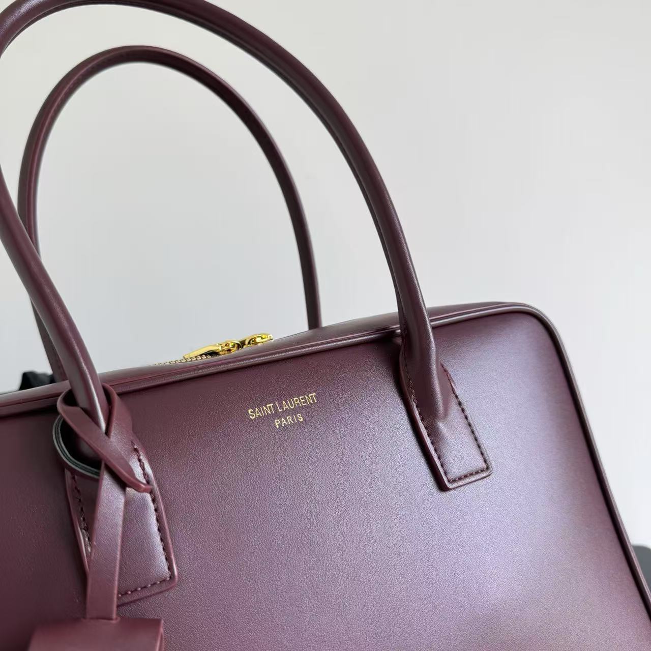 Saint Laurent サンローラン サック ド ジュール バウレットバッグ（サンローラン ボックスレザー）