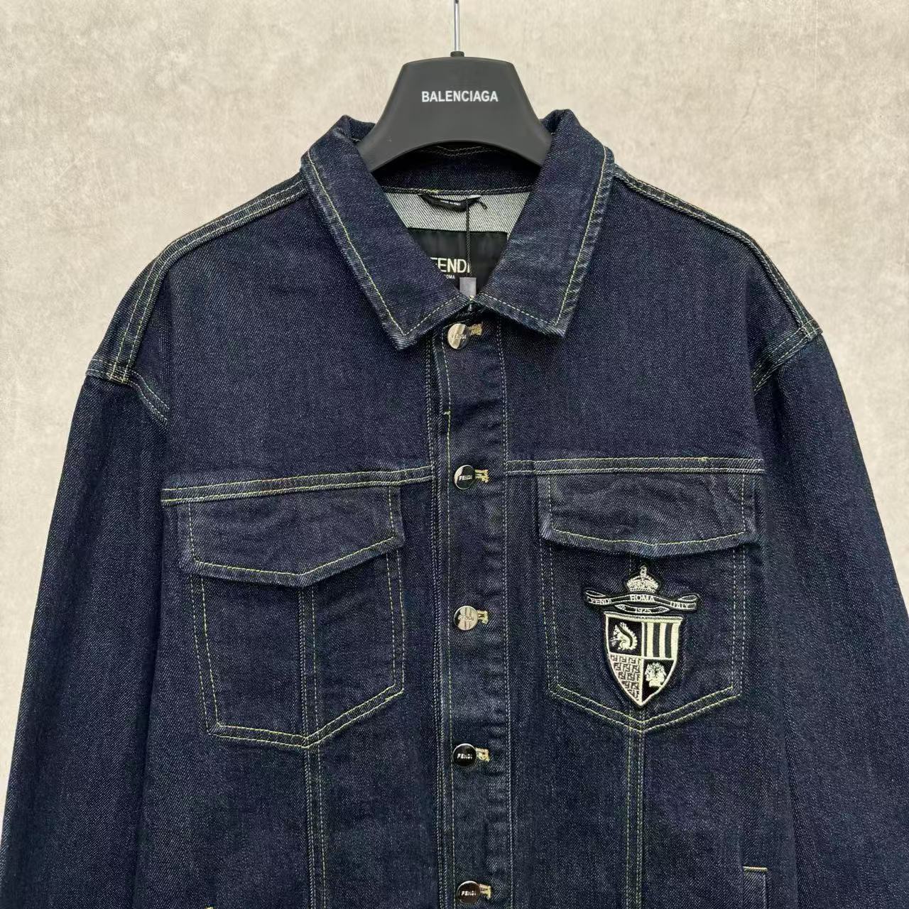 Fendi ブルーデニム ジャケット