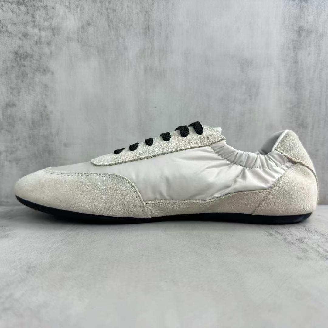 Prada プラダ コラプス Re-Nylon xスエード スニーカー