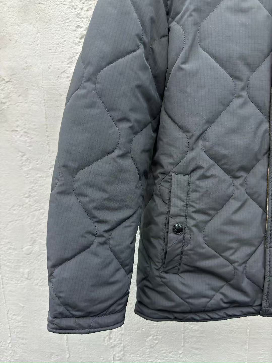 Burberry リバーシブル キルティング ナイロン オーバーシャツ