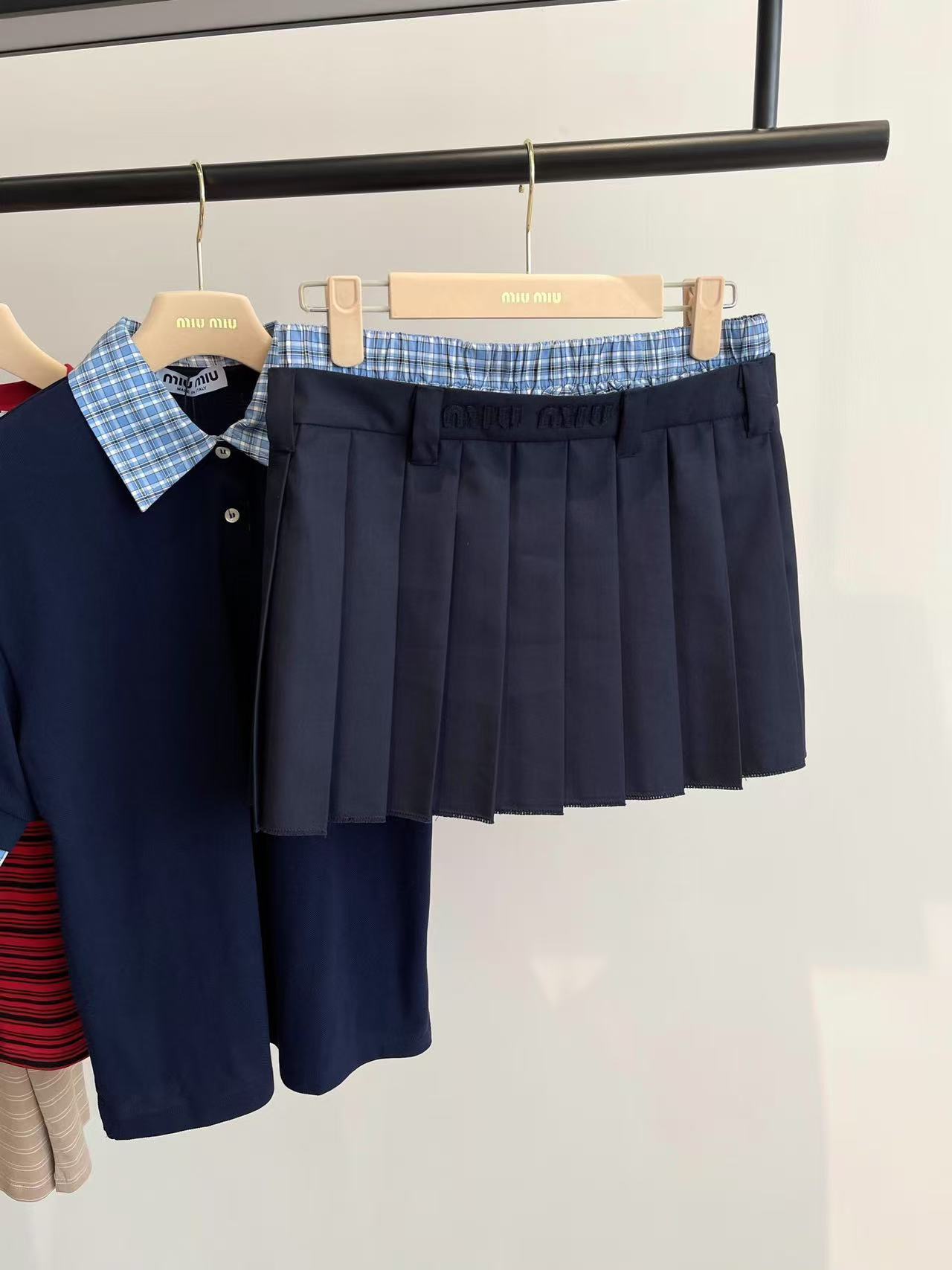 MIUMIU プリーツ バタヴィア ミニスカート