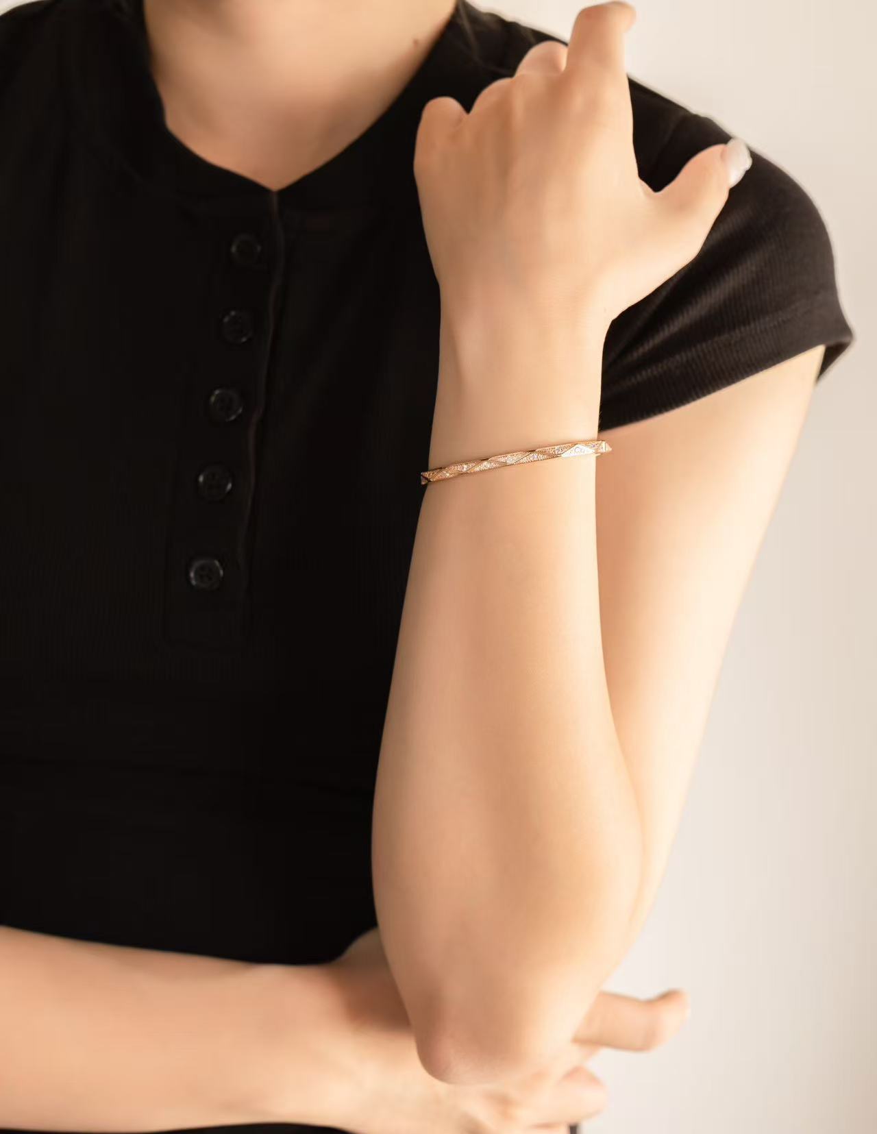 Graff ローレンス グラフ シグネチャー パヴェダイヤモンド バングル