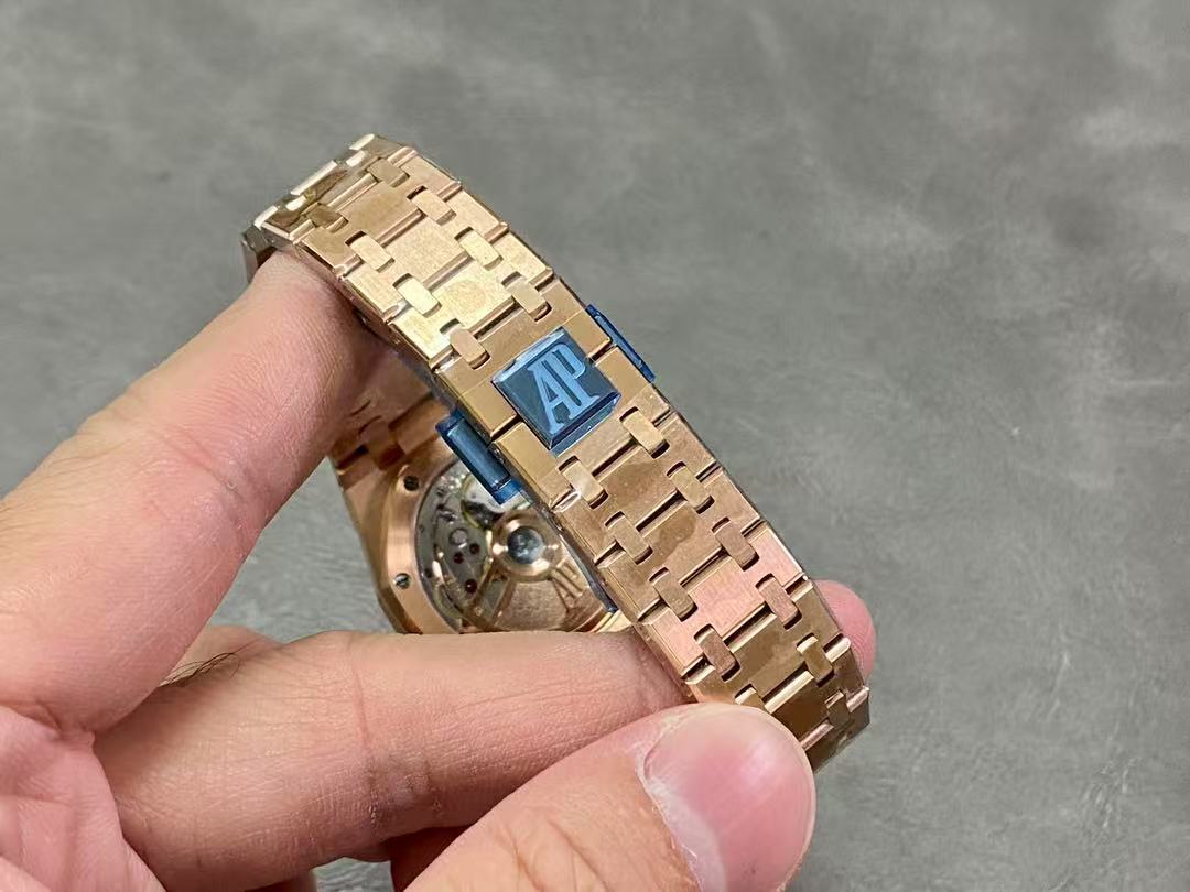 Audemars Piguet  オーデマピゲ  ロイヤル オーク オートマティック