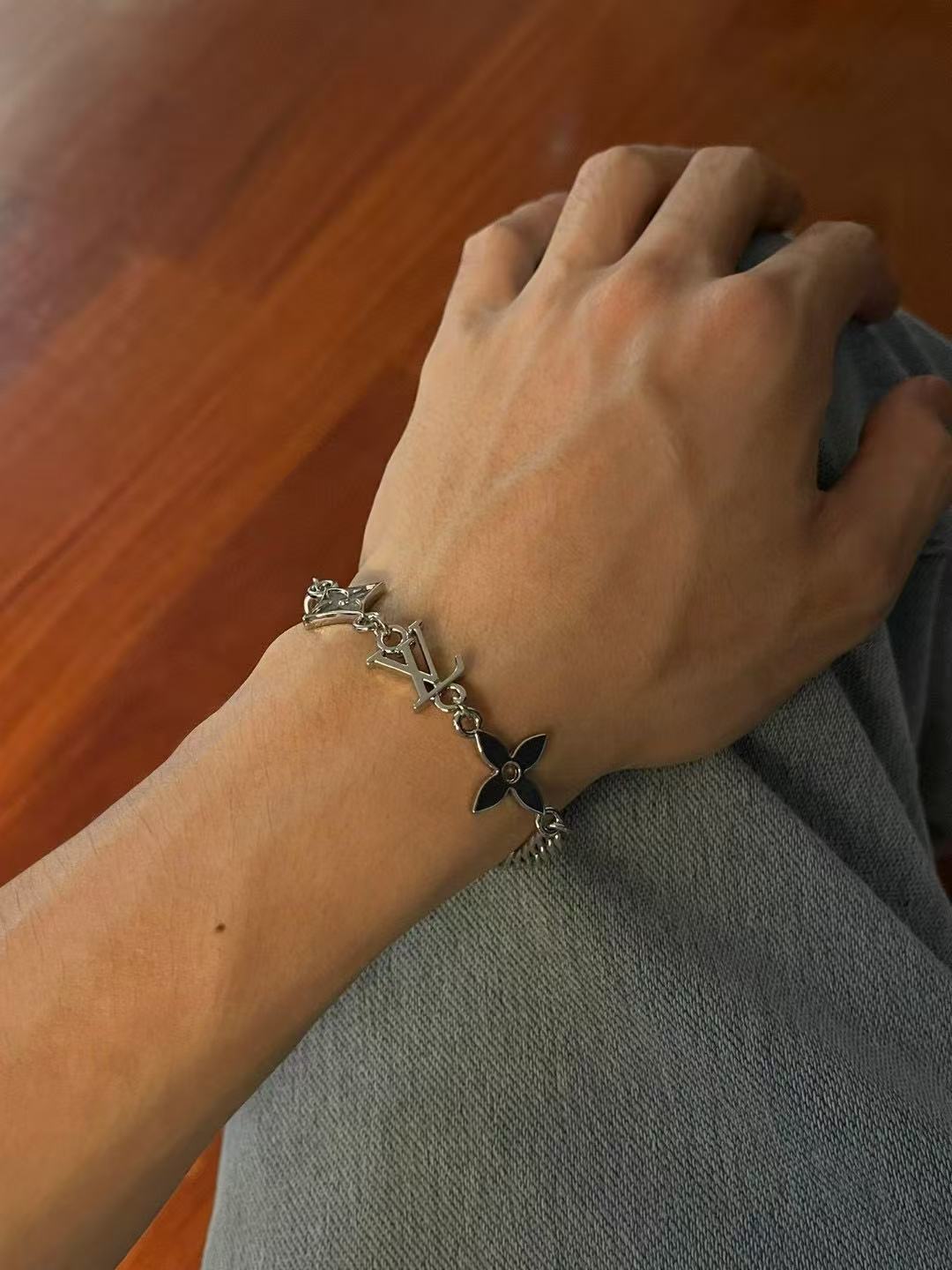 Louis vuitton ブレスレット･モノグラム ロウ