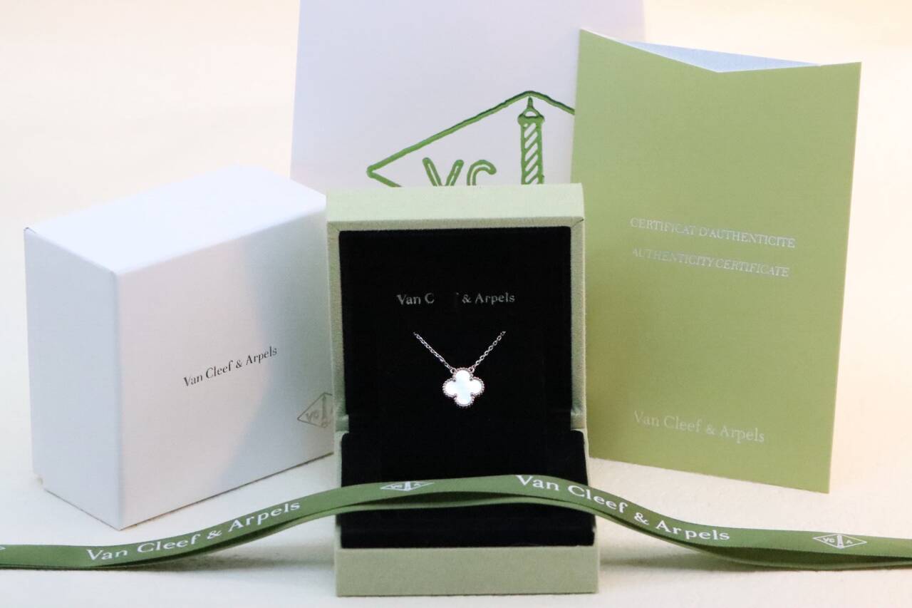 ヴィンテージ アルハンブラ ペンダント