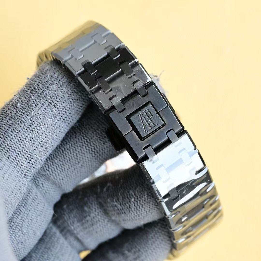 Audemars Piguet  オーデマピゲ  ロイヤル オーク クロノグラフ