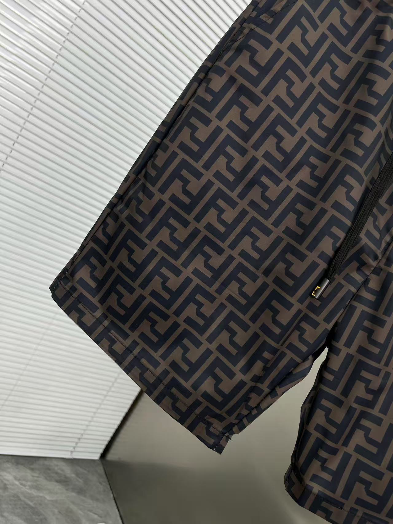 Fendi ブラックテクニカルファブリック ショートパンツ