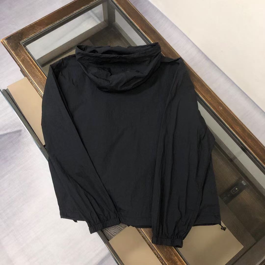 Burberry ナイロンジャケット