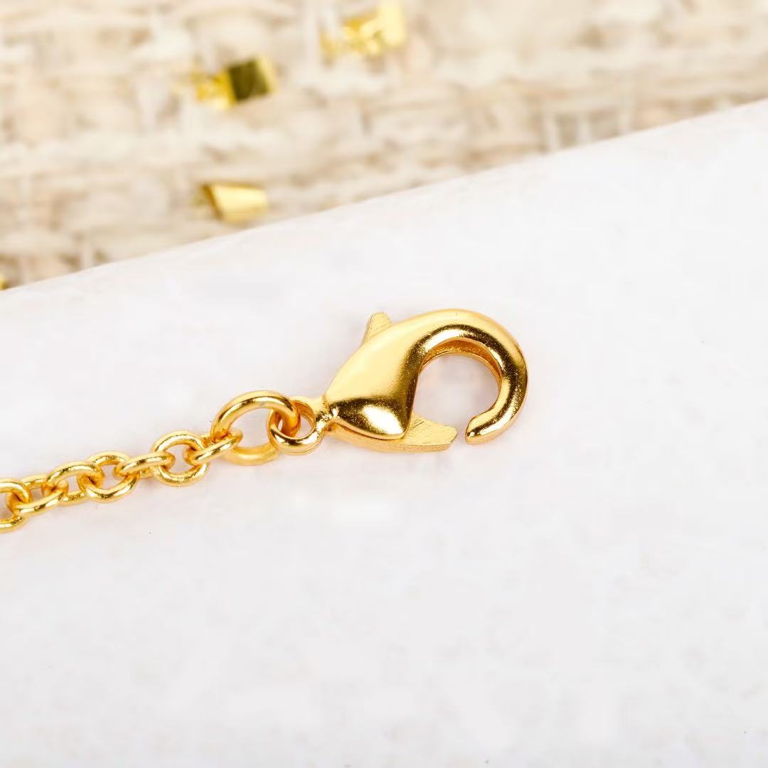 Lucky Dior ブレスレット