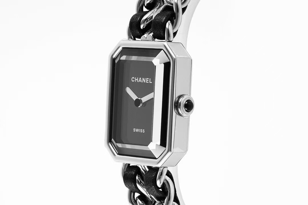 CHANEL プルミエール アイコニック チェーン