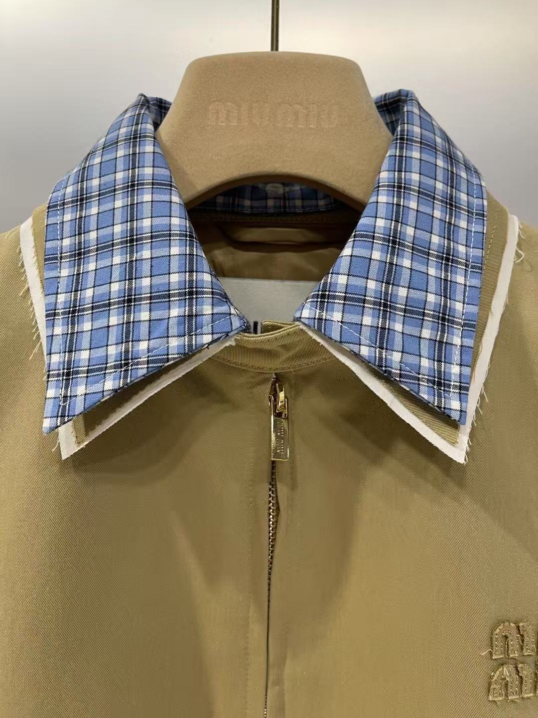 MIUMIU チノ ベスト