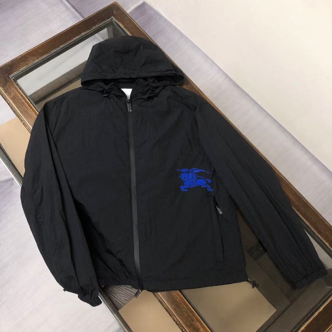 Burberry ナイロンジャケット