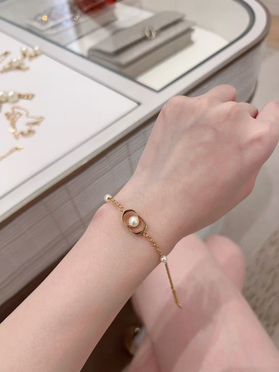 DIOR Petit CD Jolie ブレスレット