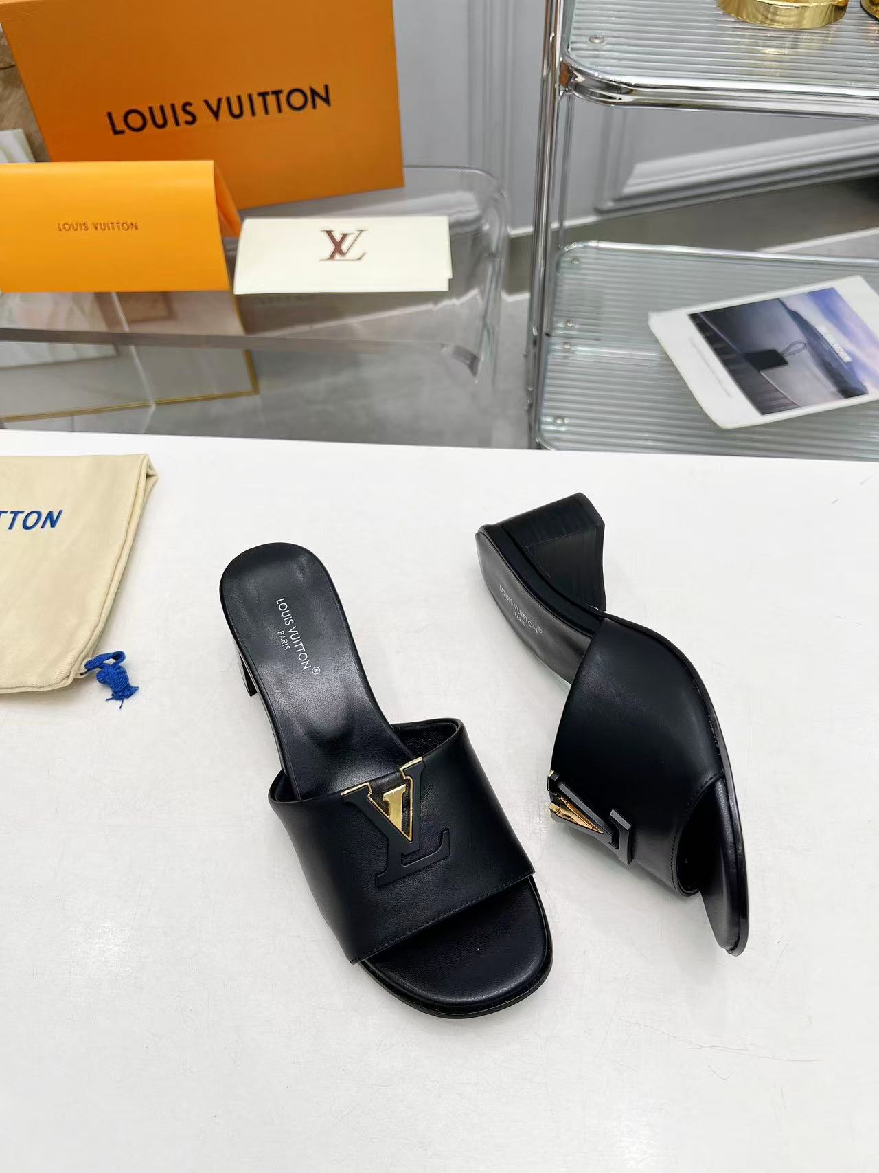 Louis vuitton マレ ミュール