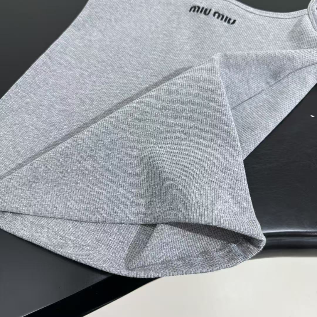 MIUMIU シームレス メランジ トップ