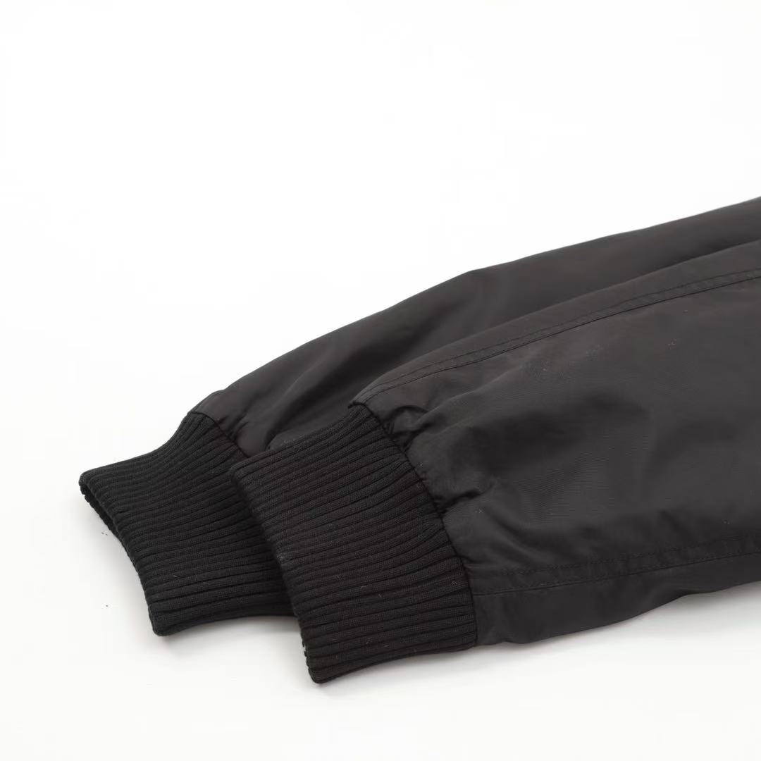 Prada Re-Nylon ボンバージャケット