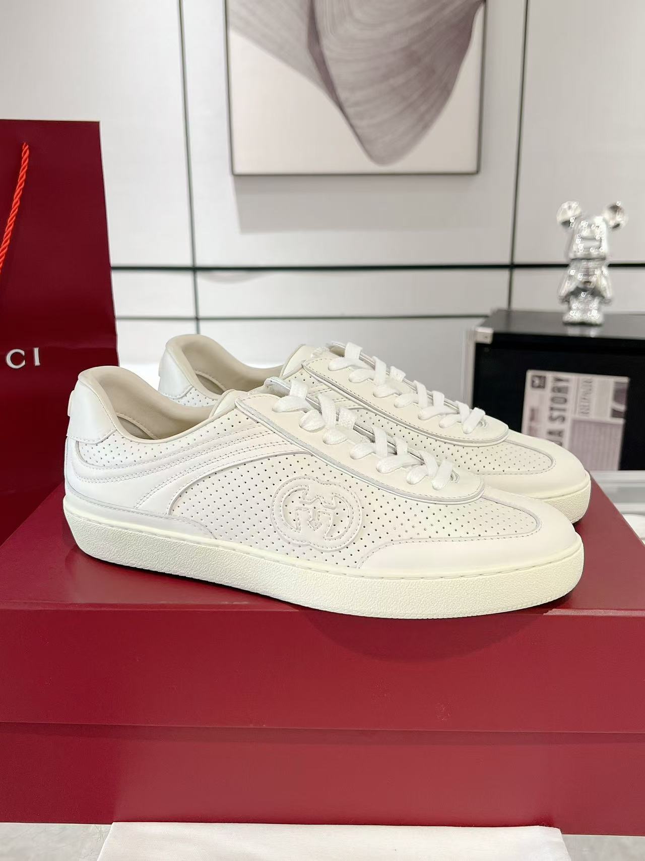 GUCCI メンズ G75 スニーカー