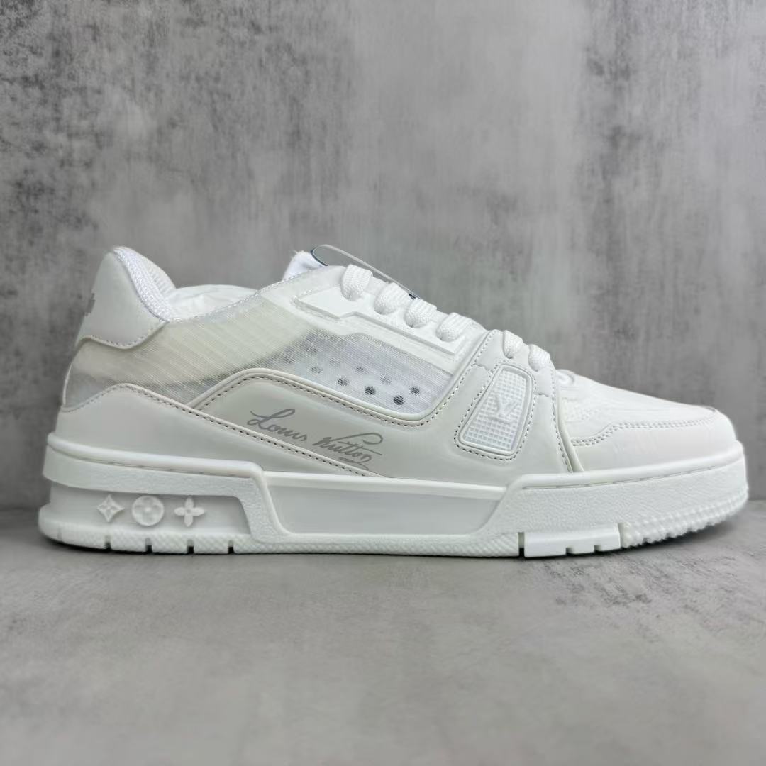 LV トレイナー スニーカー