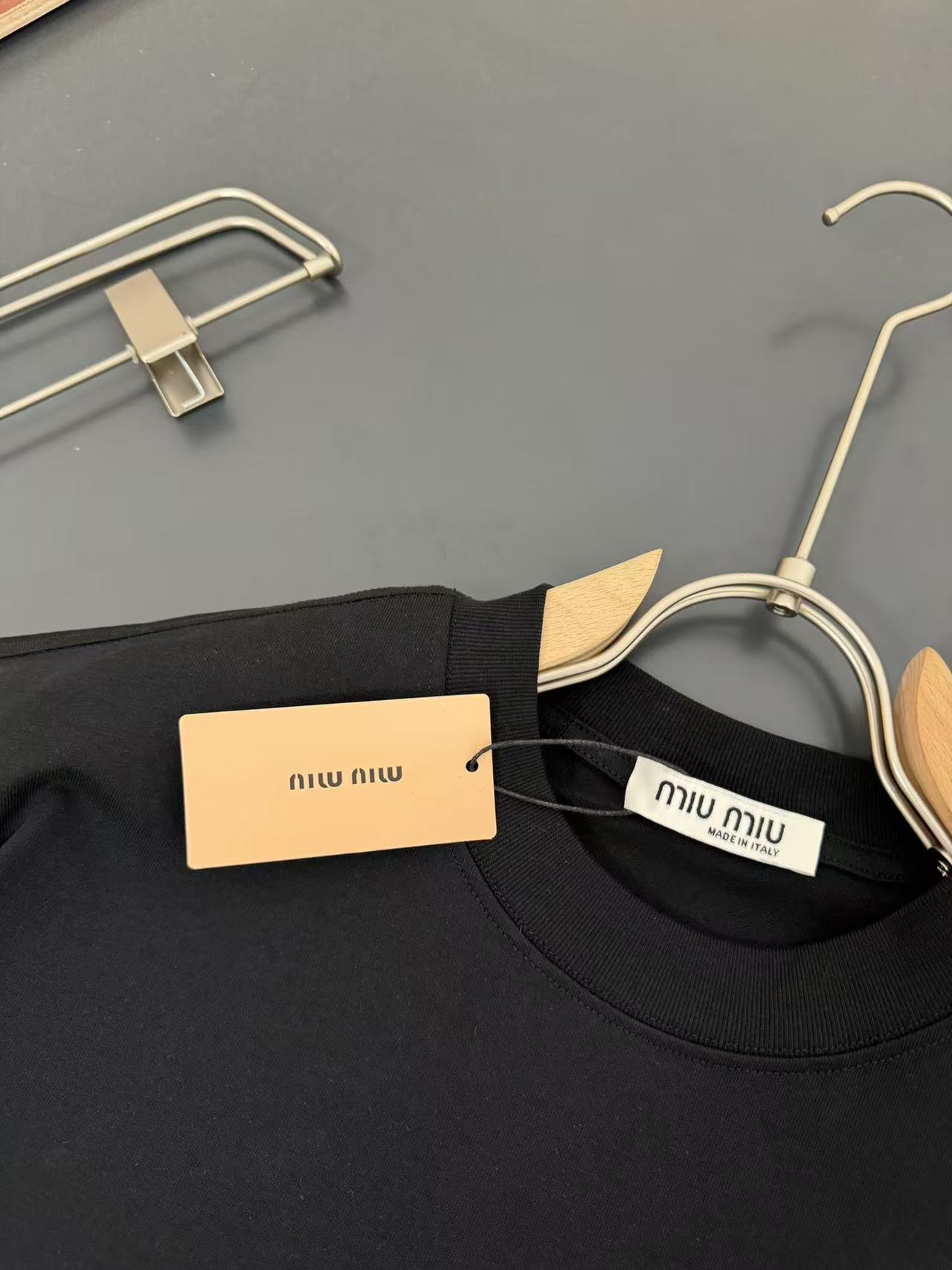 MIUMIU リブ編み ジャージー Tシャツ