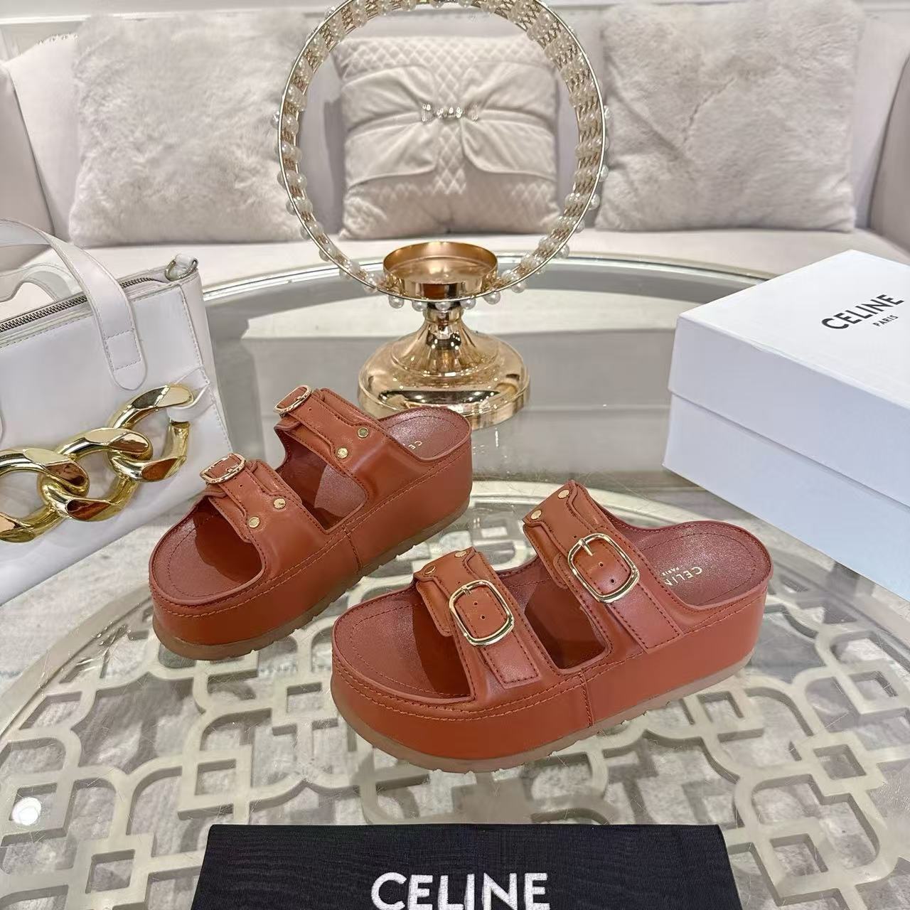 CELINE ポリー ウェッジミュール / カーフスキン