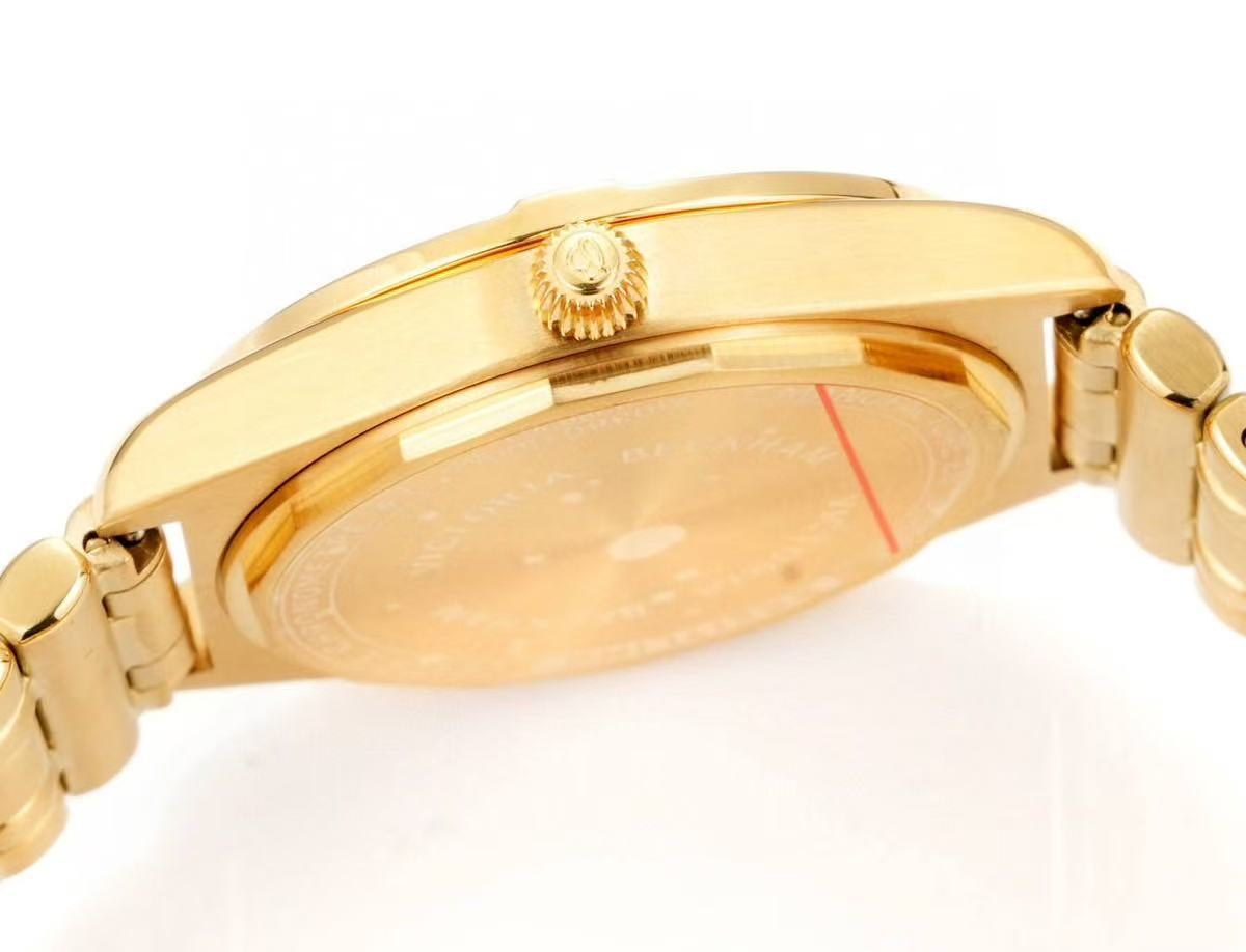 BREITLING  ブライトリング  ‌クロノマット オートマチック36ヴィクトリア・ベッカム