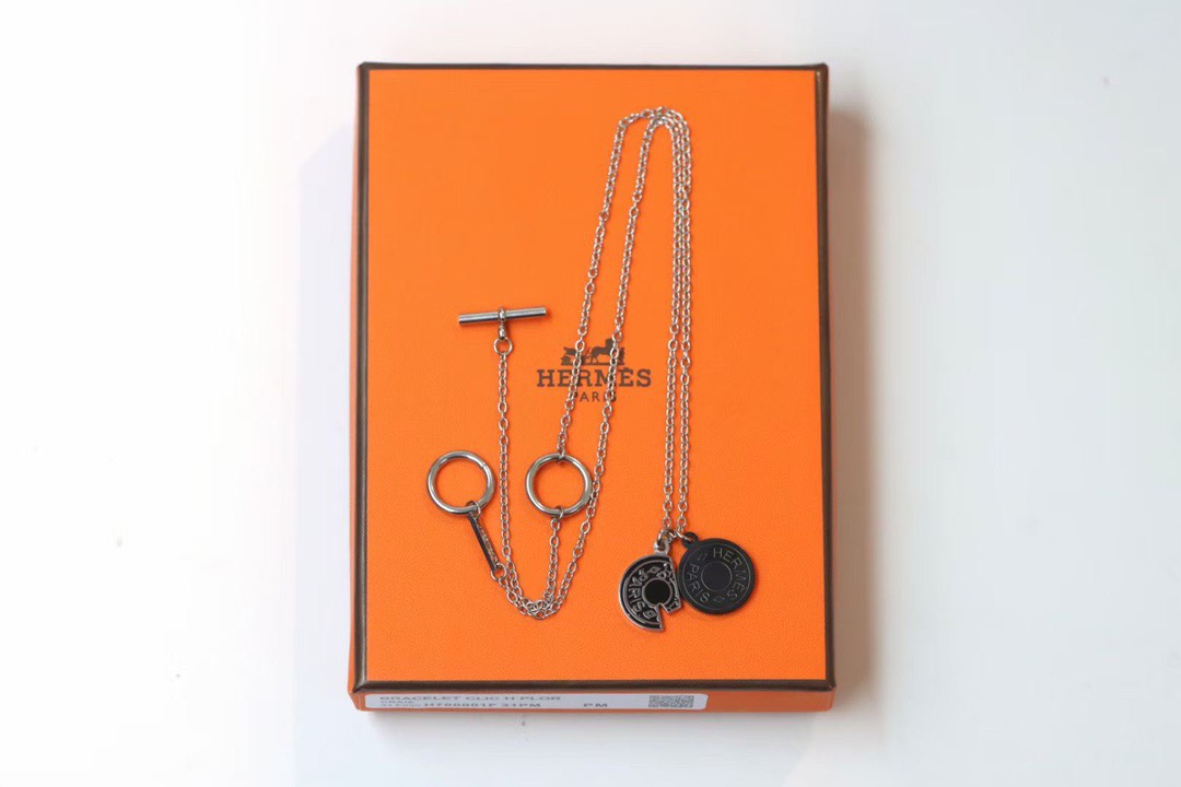 【HERMES】 ネックレス 《カルーゼル》 Carrousel