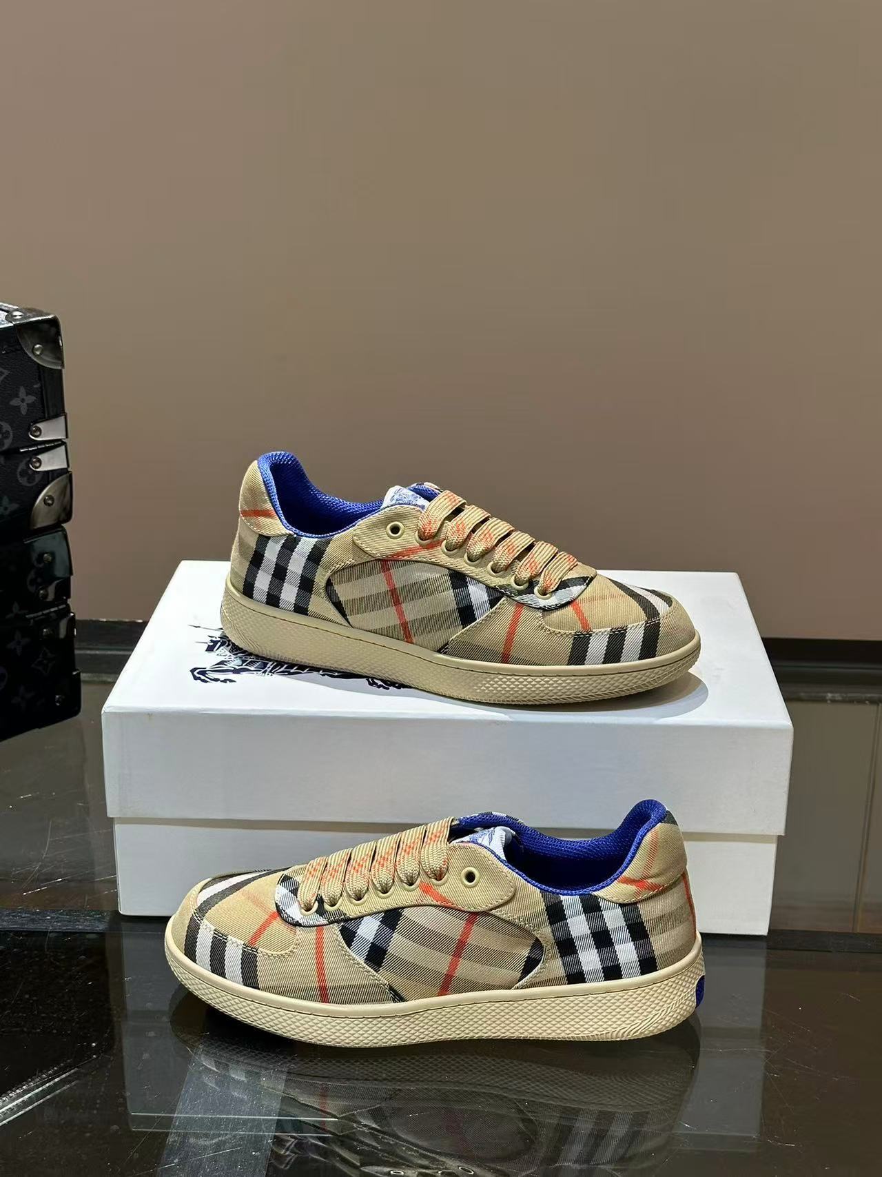 Burberry チェック テラススニーカー