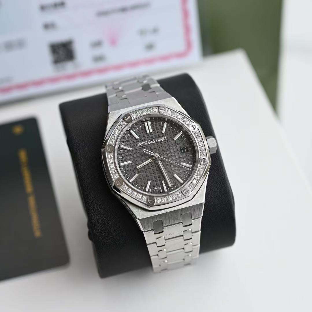 Audemars Piguet  オーデマピゲ  ロイヤル オーク オートマティック