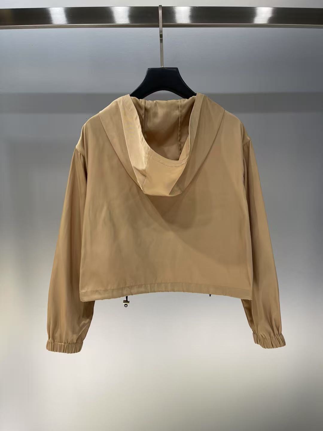 MIUMIU テクニカルファブリック ブルゾンジャケット