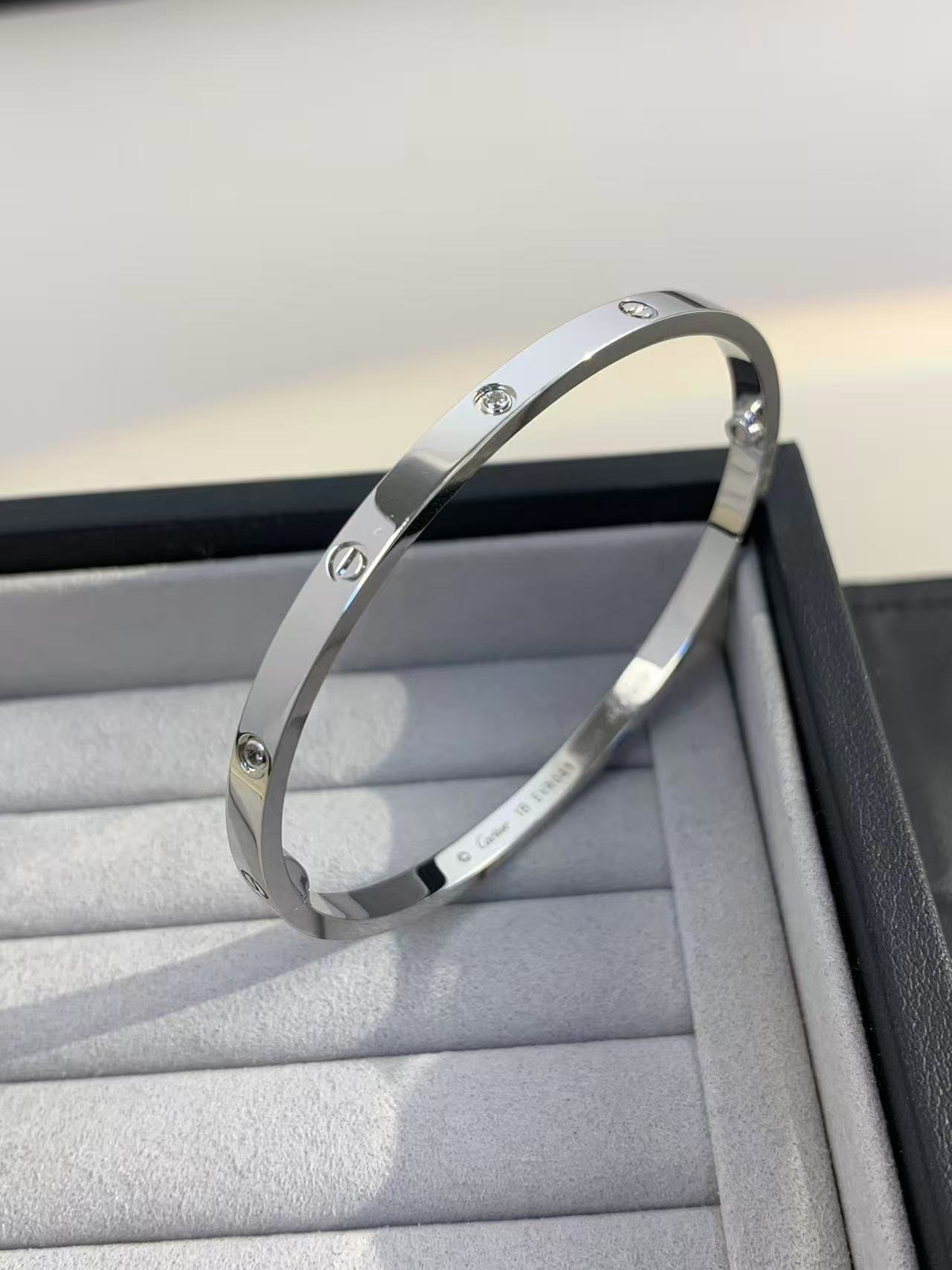 Cartier Love ブレスレット、スモールモデル