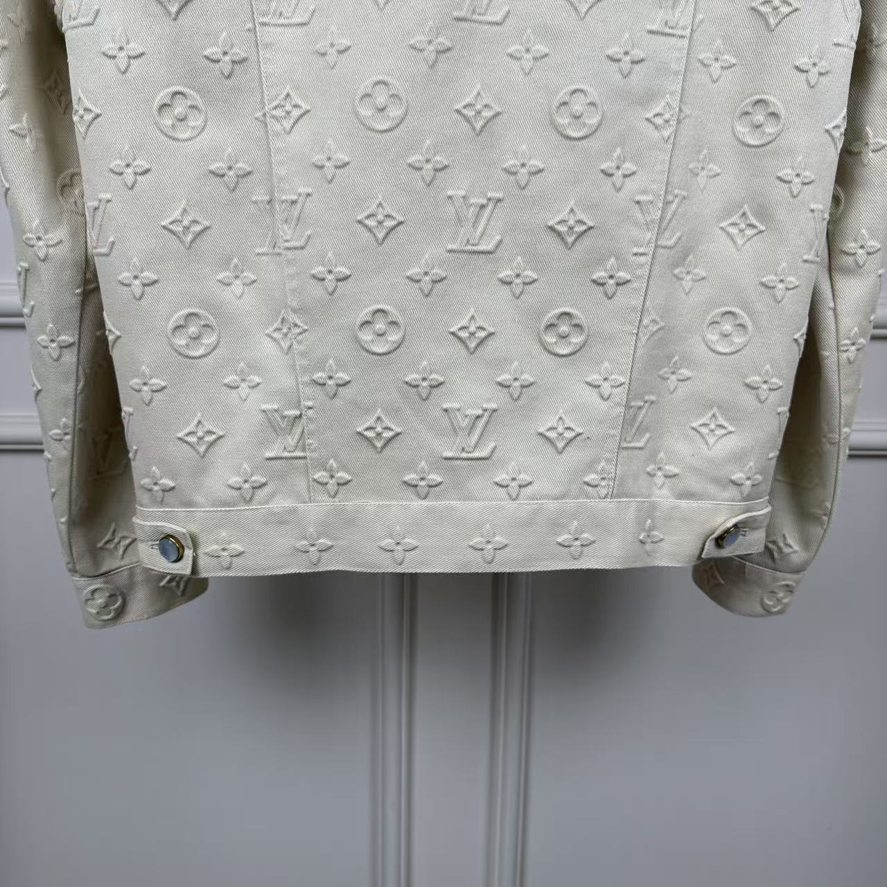 Louis vuitton モノグラムエンボスド デニムジャケット
