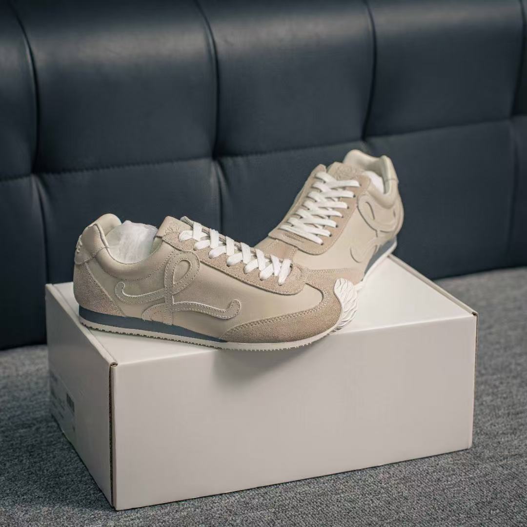 Loewe バレエランナー 2.0（ソフトカーフ）