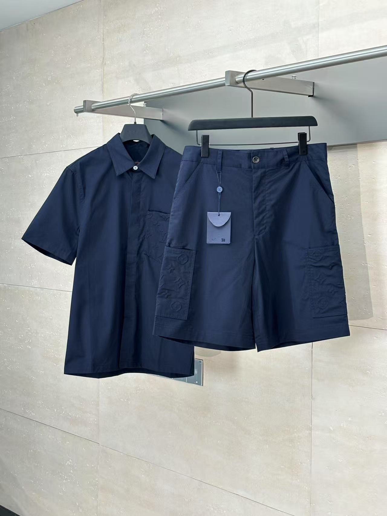 LV モノグラム ポケット ショートスリーブシャツ+モノグラム ポケット カーゴショーツ