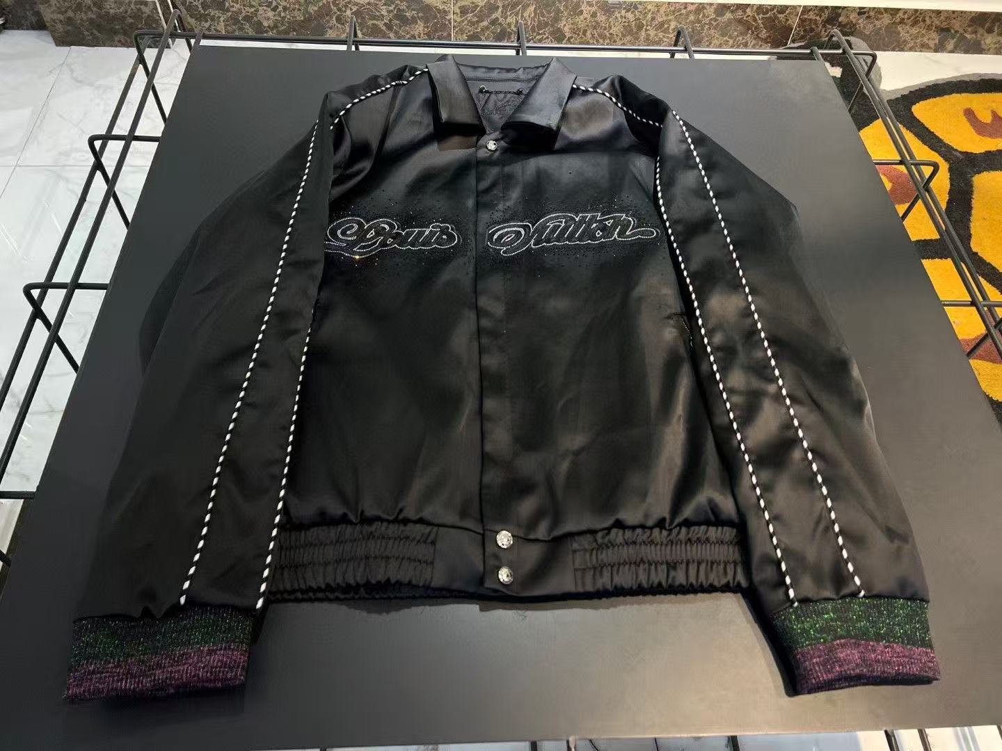 Louis vuitton エンベリッシュド スーベニアブルゾン