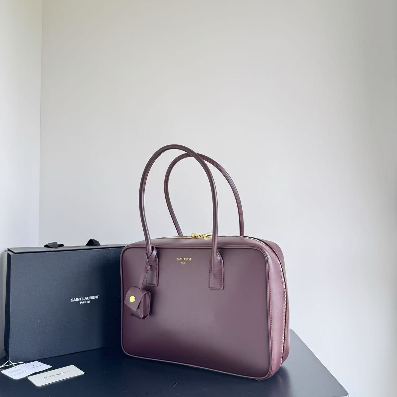 Saint Laurent サンローラン サック ド ジュール バウレットバッグ（サンローラン ボックスレザー）