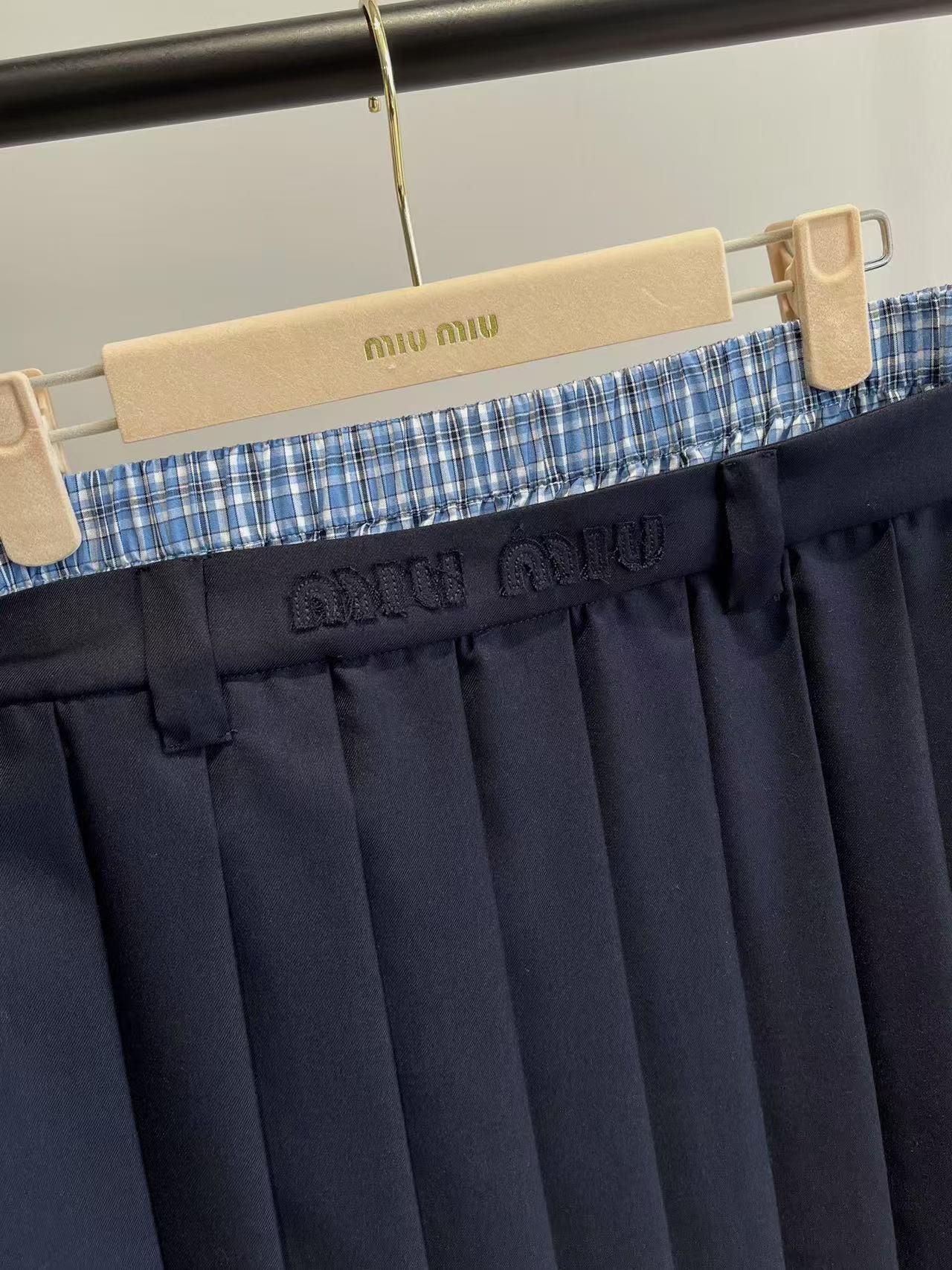 MIUMIU プリーツ バタヴィア ミディスカート