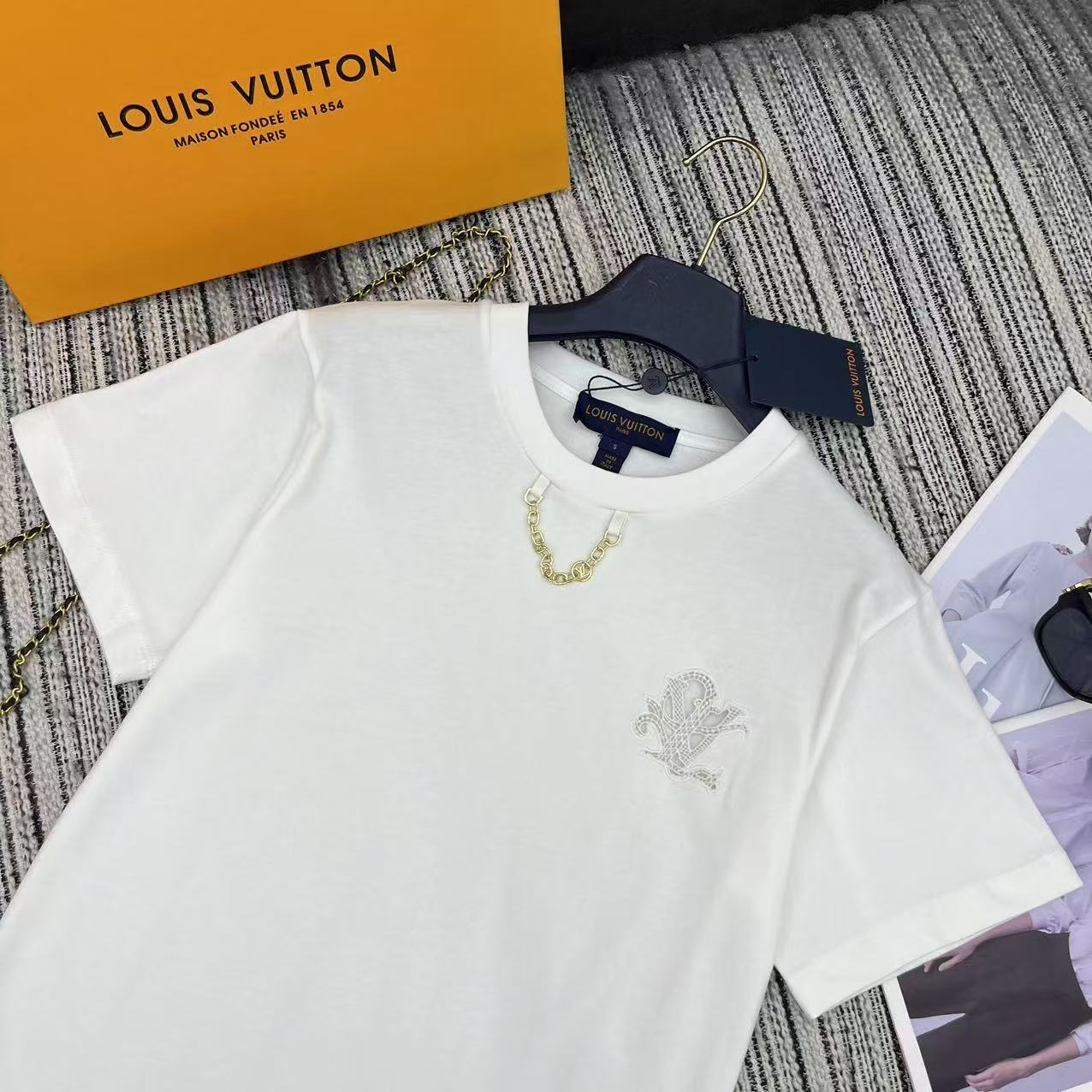 Louis vuitton ブロイダリー LV Tシャツ
