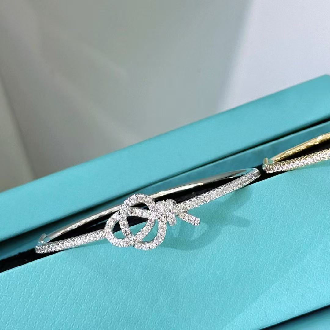 ティファニー ノット ヒンジ ブレスレット プラチナにダイヤモンドをセッティング