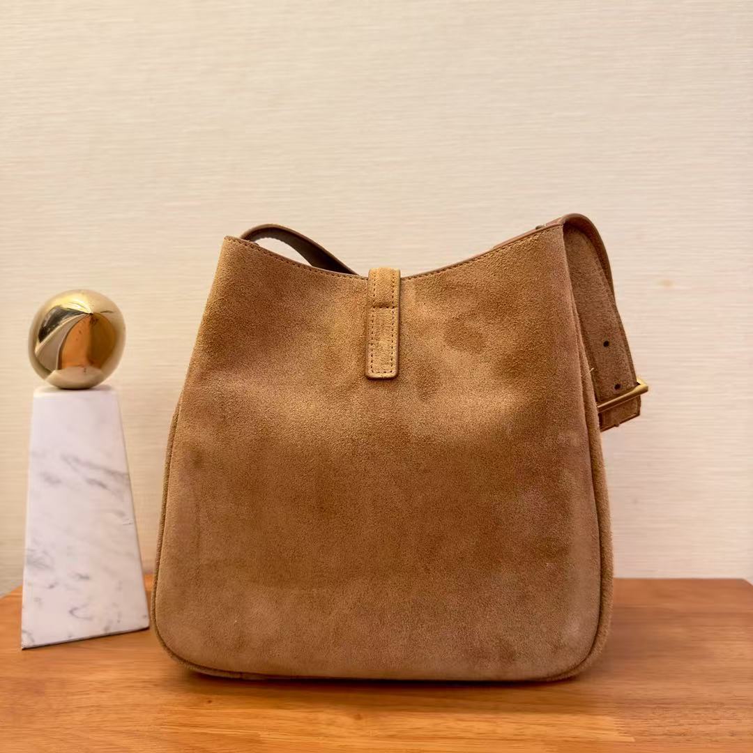  Saint Laurent サンローラン LE 37 スモール（スエード）
