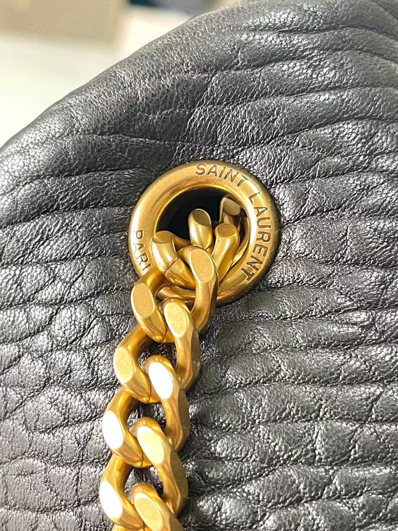   Saint Laurent サンローラン  カリプソ ラージ（グレインラムスキン）