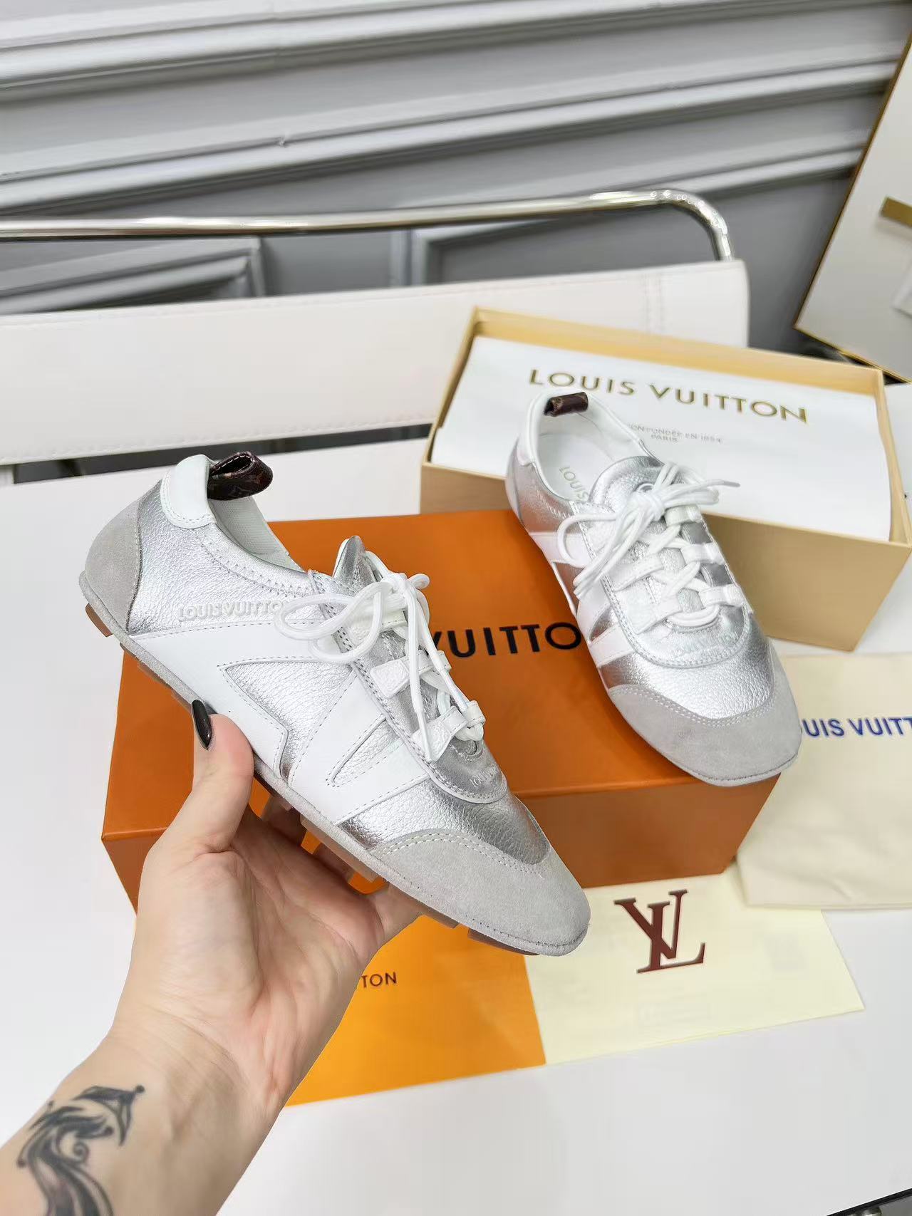 Louis vuitton スニーカリーナ