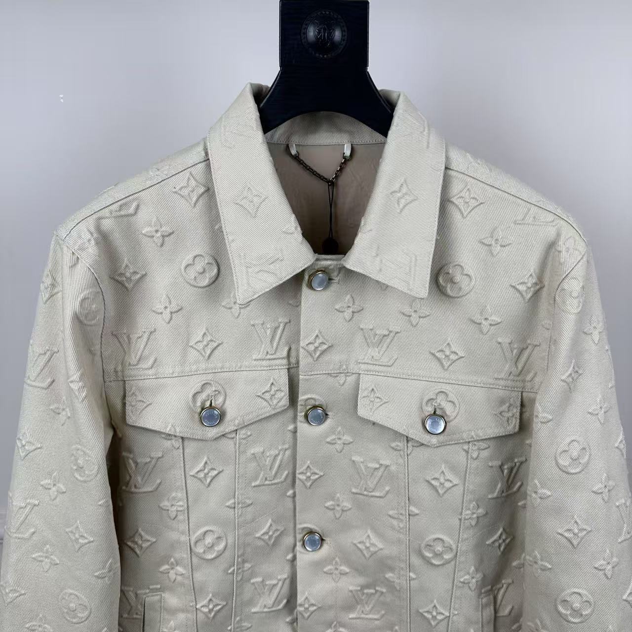 Louis vuitton モノグラムエンボスド デニムジャケット