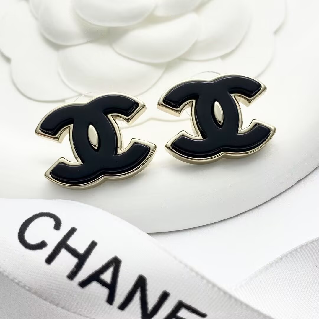 CHANEL COCOピアス