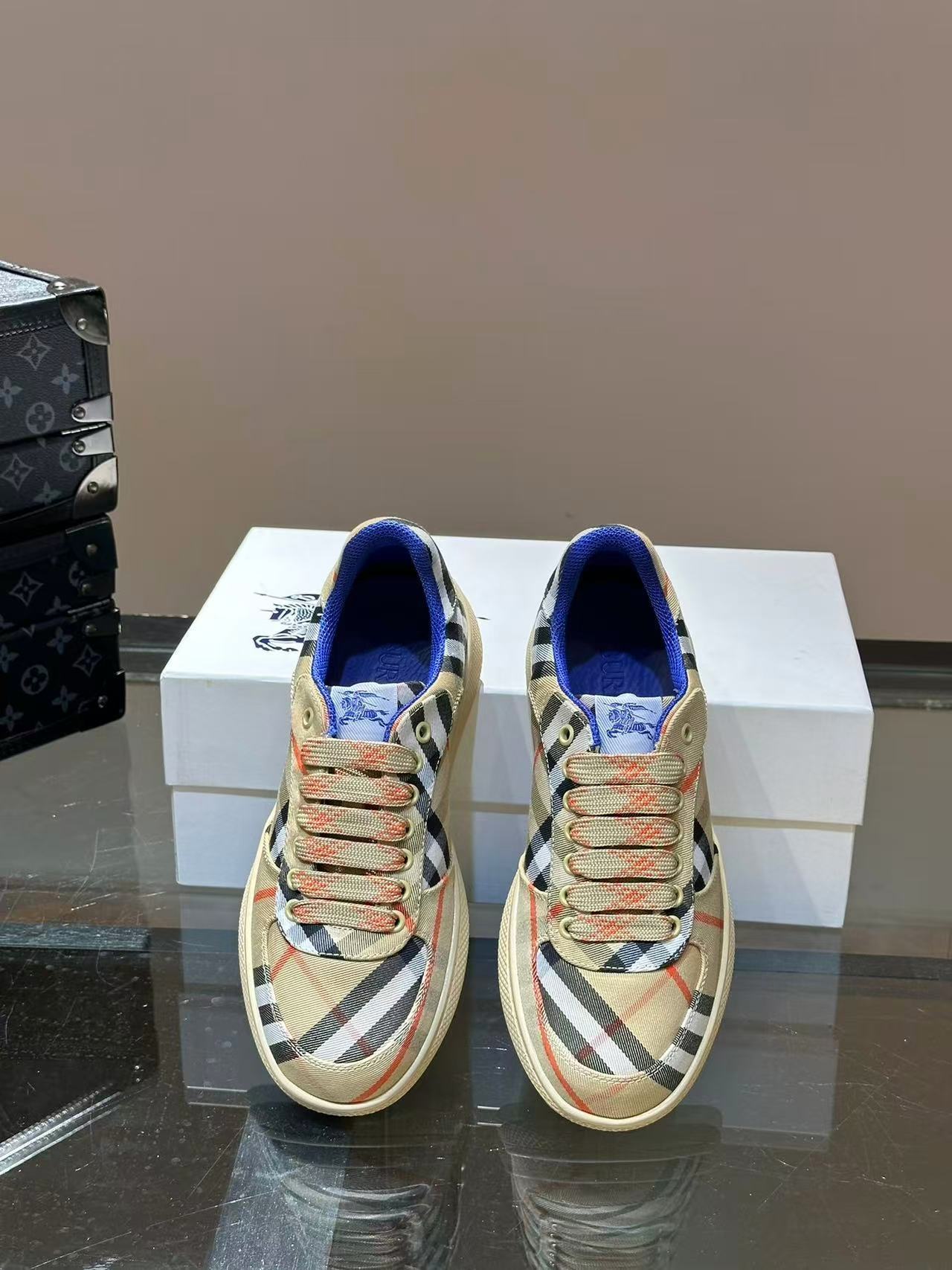Burberry チェック テラススニーカー
