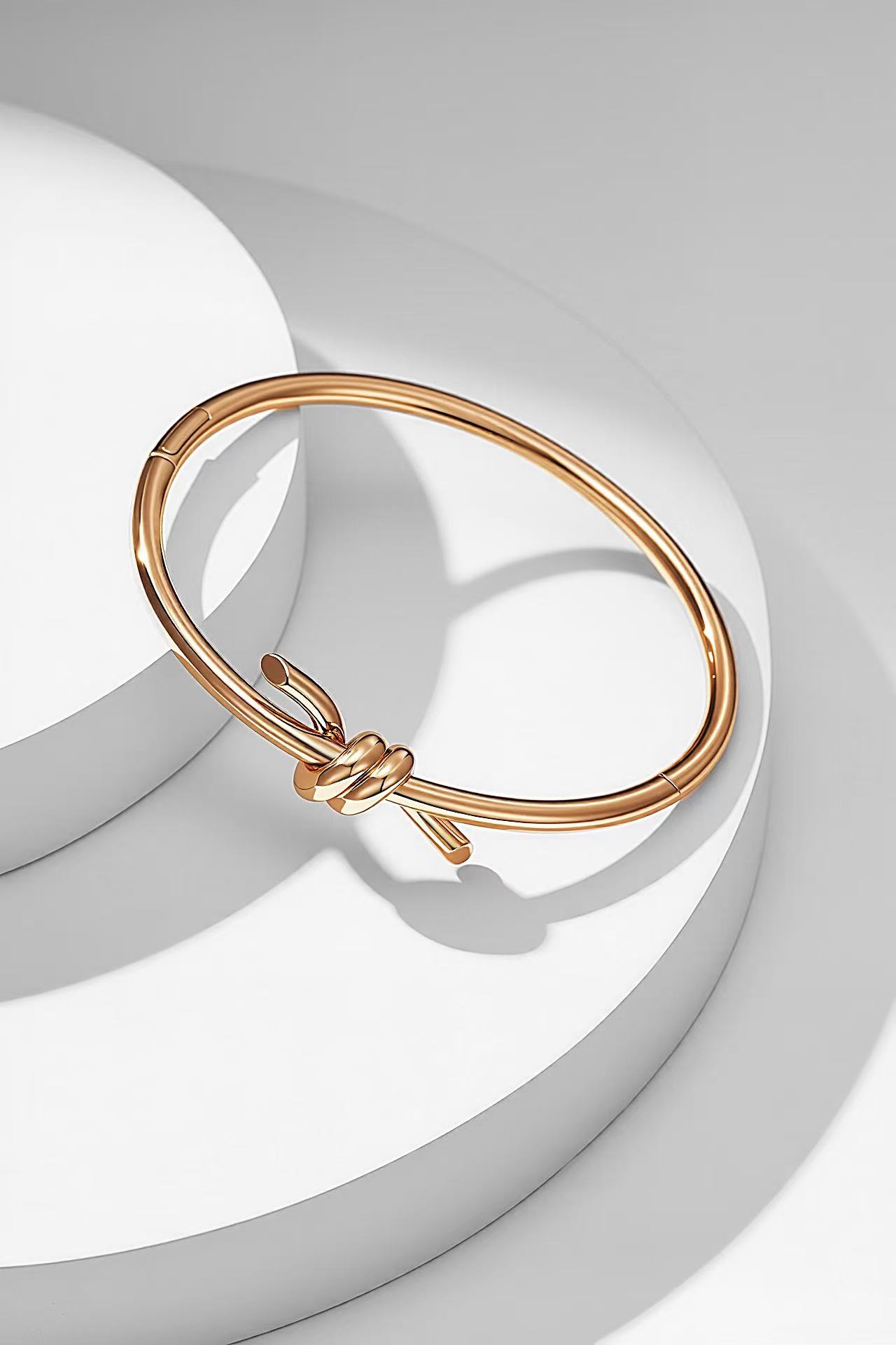 ティファニー ノット ワイヤー バングル ローズゴールド