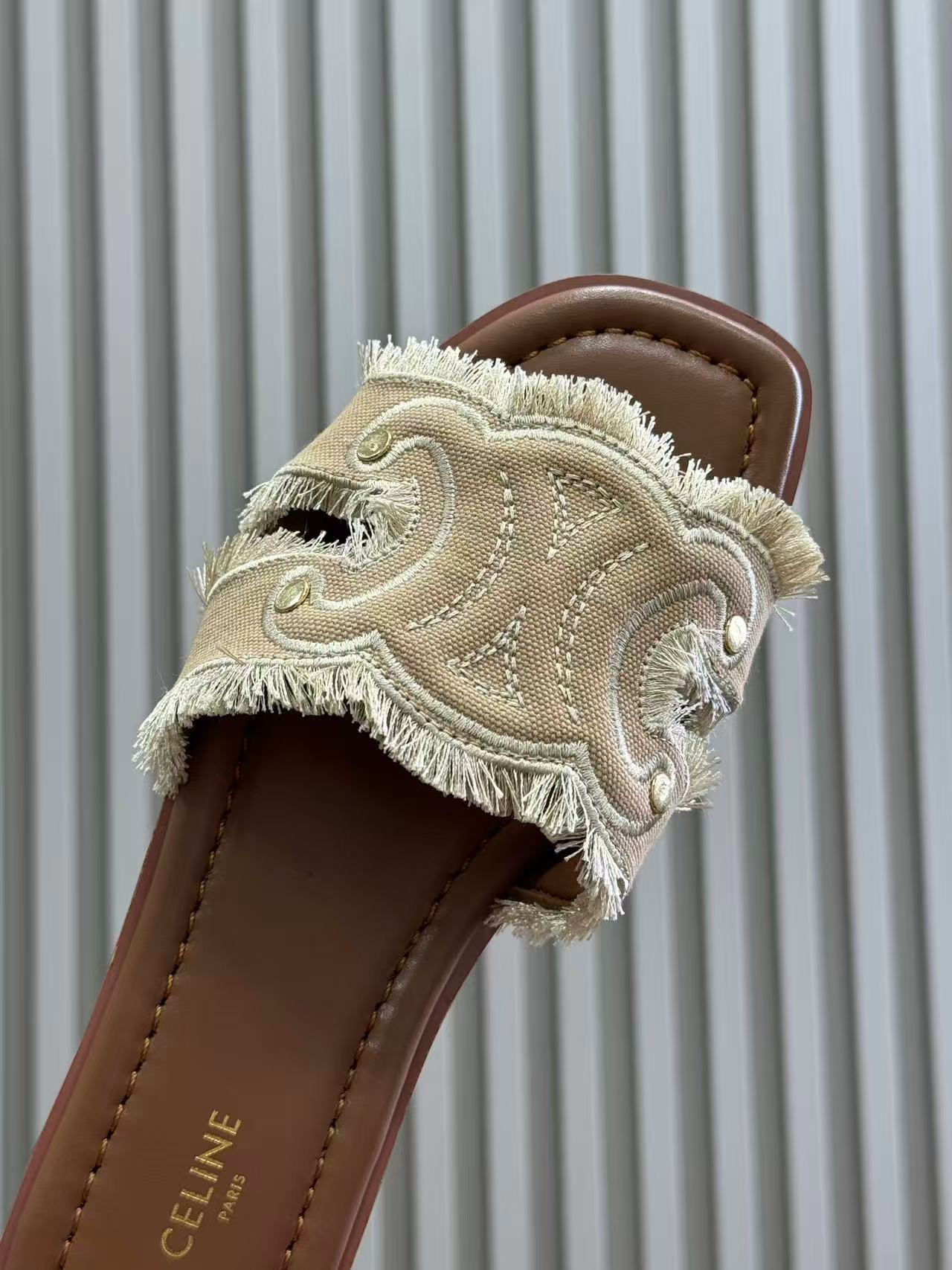 CELINE マリナ フリンジミュール / コットン