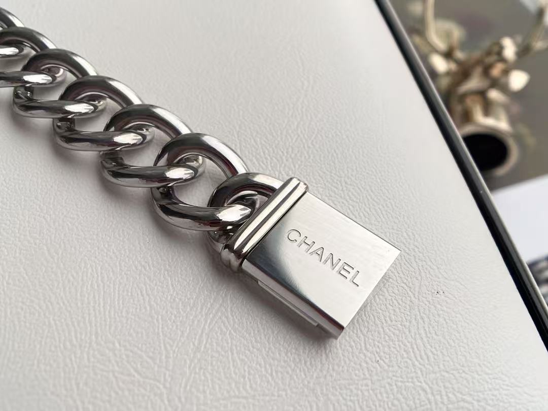 CHANEL プルミエール メタル チェーン
